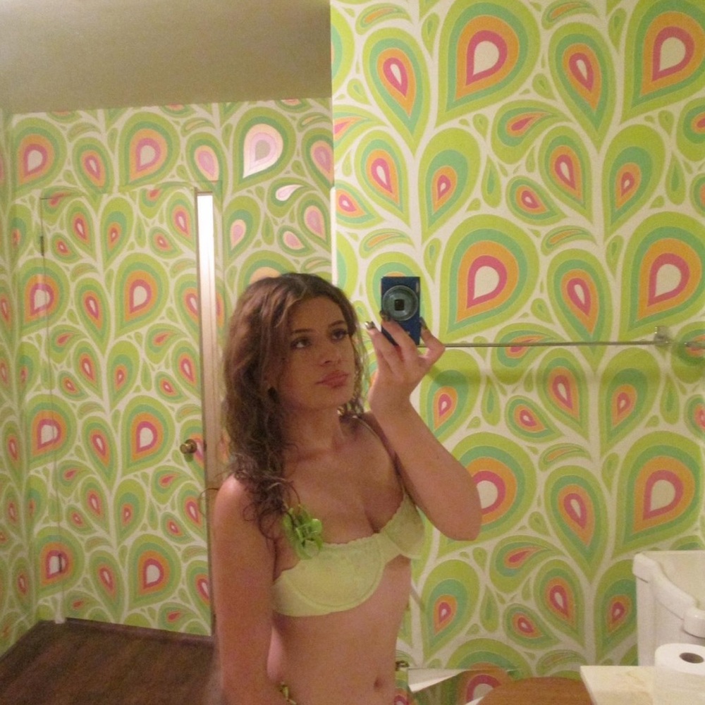 Deadstock Sydney Sweeney x Frankie’s Bikinies Floral Gorgeous Bikini Top!